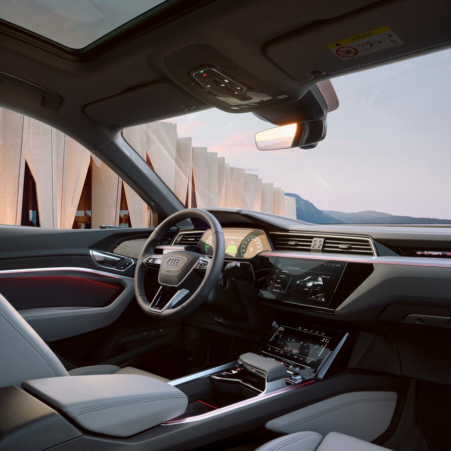 Audi SQ8 e-tron interior